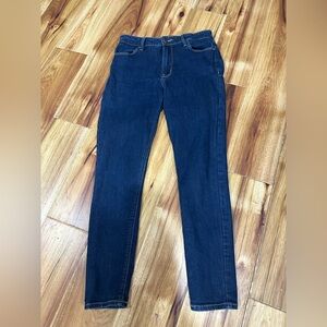Classic Blue jeans women’s size 10 EUC #057